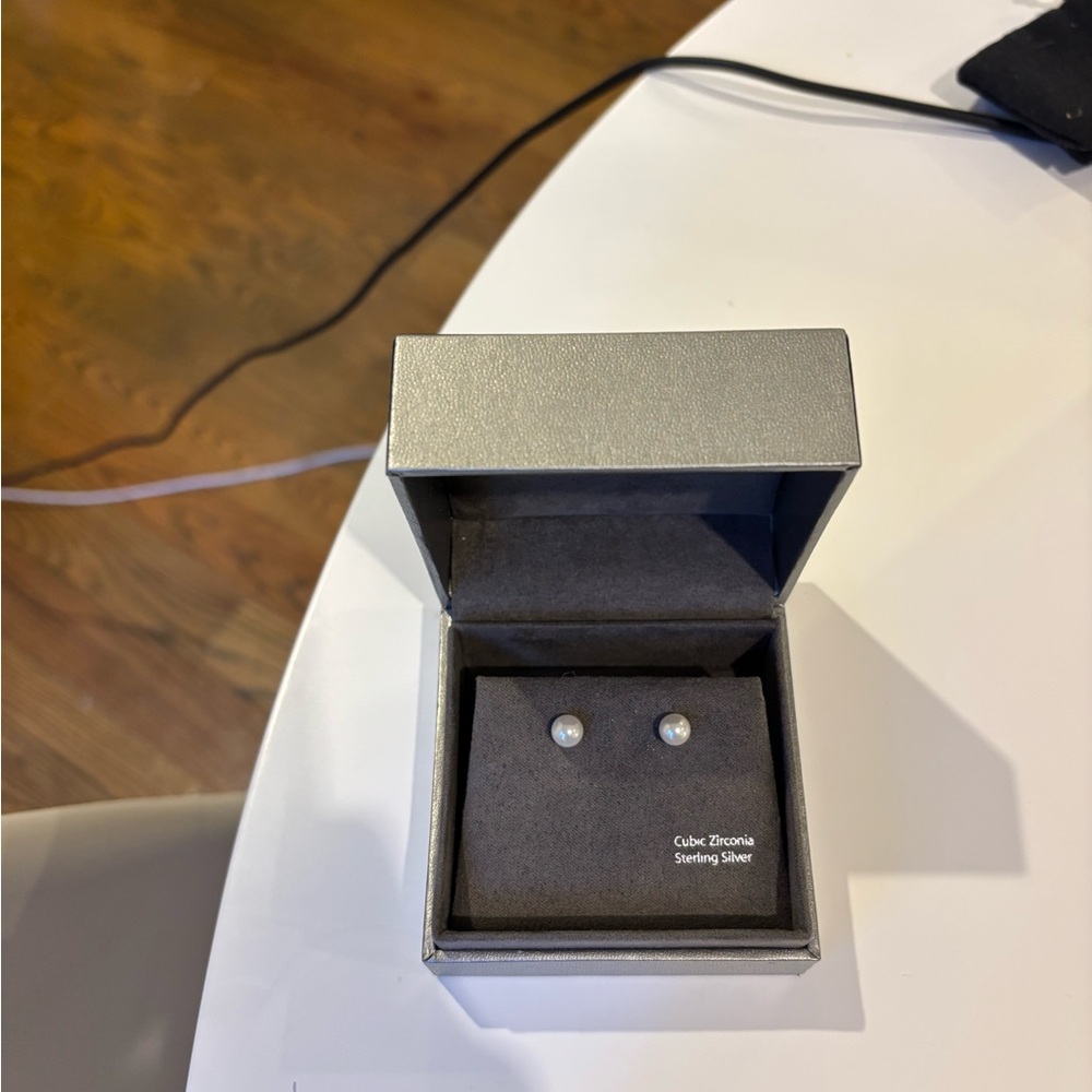 Nordstrom Pearl Stud Earrings never worn still in package